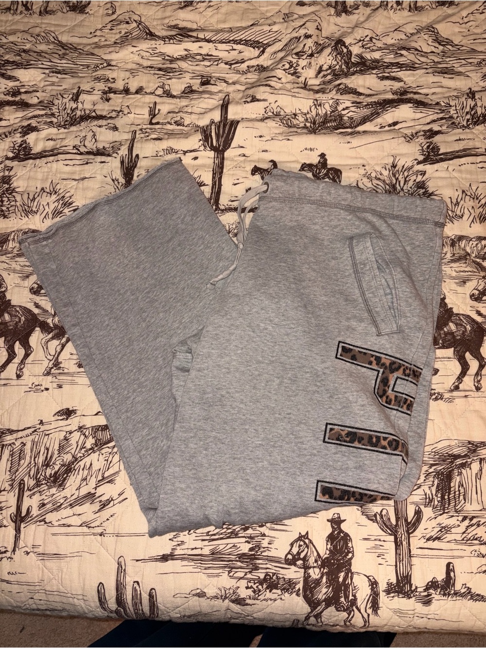 PINK Victoria's Secret Gray low rise sweatpants